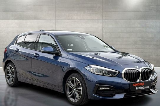BMW Seria 1 118i Sport Line