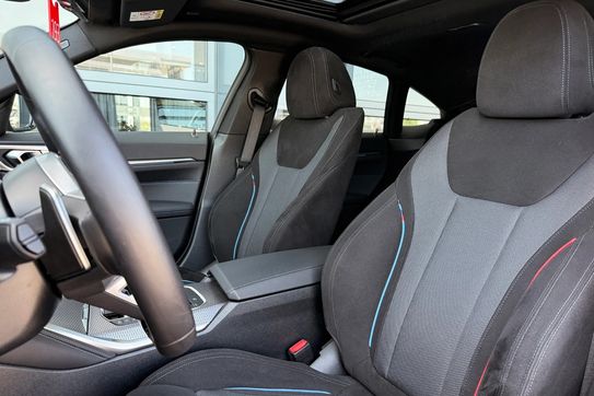 BMW Seria 4 430i xDrive M Sport aut