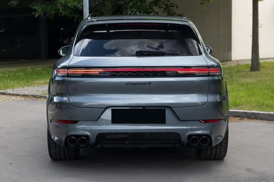 Porsche Cayenne S E-Hybrid Black Edition