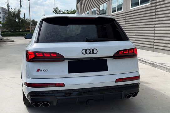 Audi Q7 SQ7 TFSI quattro