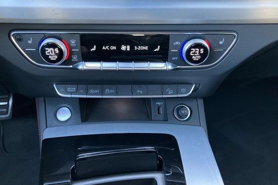 Audi Q5 40 TDI mHEV Quattro S Line S tronic