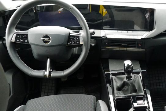 Opel Astra VI 1.2 T Edition S&S