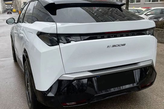 Peugeot 3008 e-3008 GT 73kWh