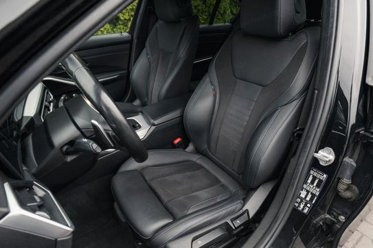 BMW Seria 3 320d xDrive M Sport sport-aut