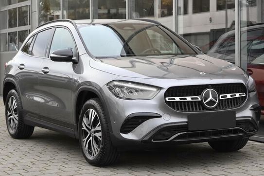 Mercedes GLA 200 Progressive