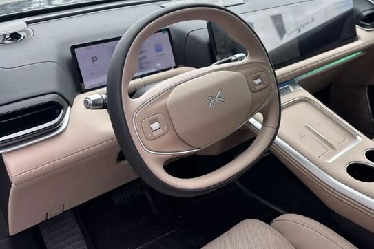 XPENG G9 Performance Pro AWD 94,6 kWh