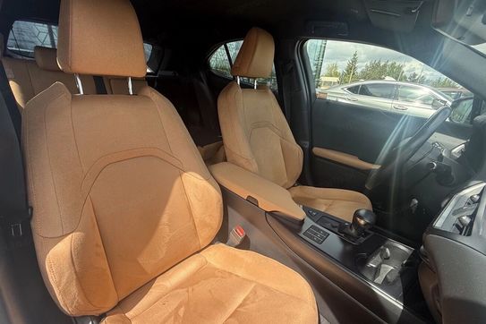 Lexus UX 200 Business