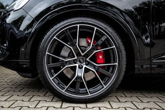 Audi Q7 SQ7 TFSI quattro