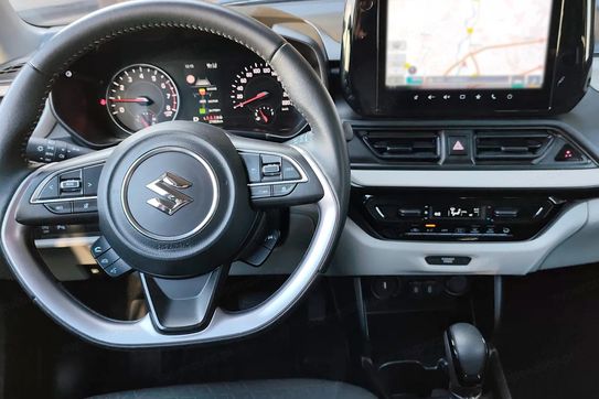 Suzuki Swift 1.2 Dualjet SHVS Premium Plus CVT