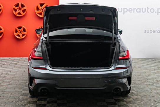 BMW Seria 3 318d