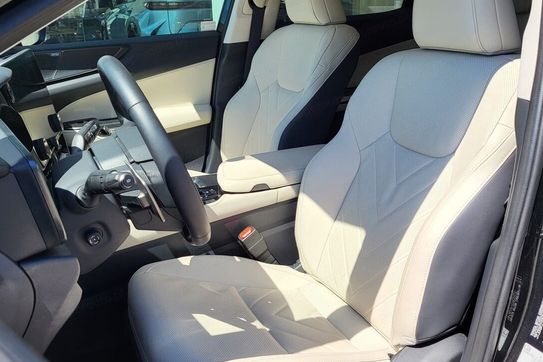 Lexus NX 450h+ Omotenashi AWD