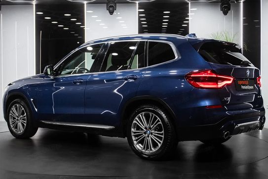BMW X3 xDrive30e Luxury Line