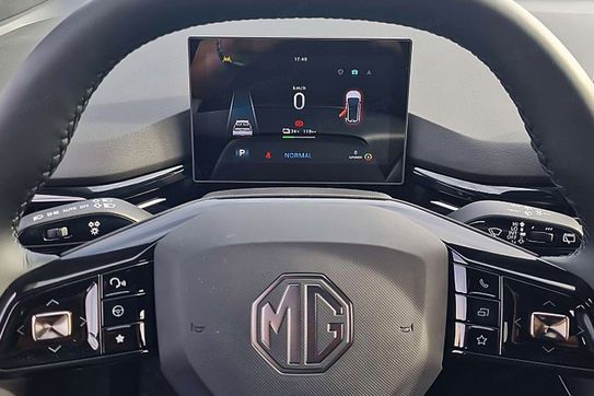 MG 4 64kWh Luxury
