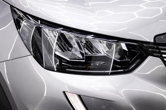 Peugeot 2008 1.2 Puretech Allure S&S EAT8