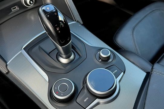 Alfa Romeo Stelvio 2.0 Turbo Executive Q4