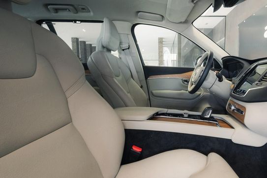 Volvo XC90 B5 D AWD Momentum Pro