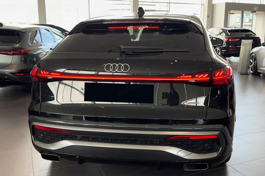 Audi Q5 e-Hybrid quattro Sportback S line