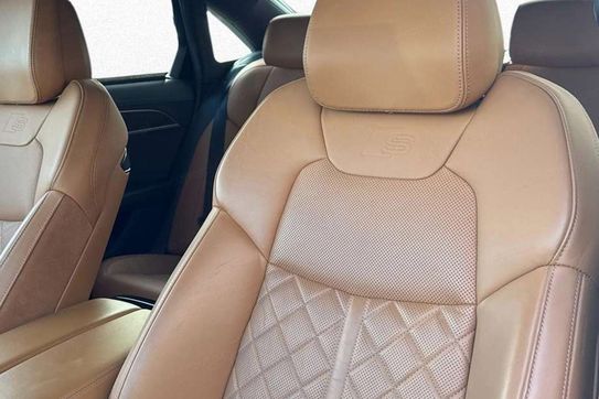 Audi A8 60 TFSI e quattro S line