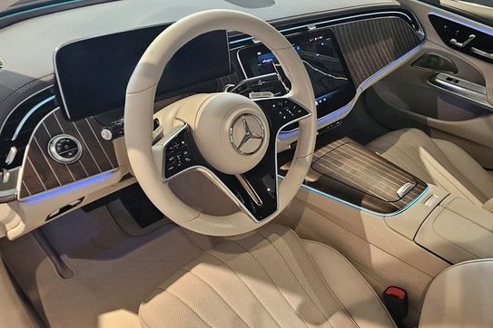 Mercedes Klasa E 200 4-Matic Exclusive