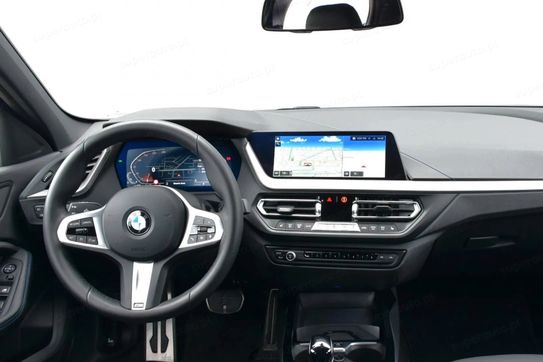BMW Seria 1 118i M Sport