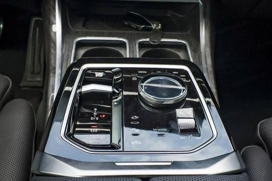 BMW Seria 7 740d xDrive M Sport