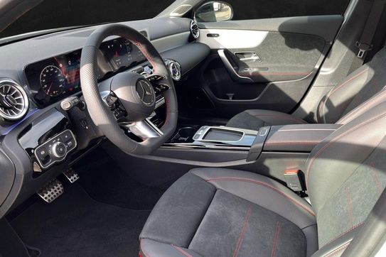 Mercedes Klasa A 250 e PHEV AMG Line 8G-DCT