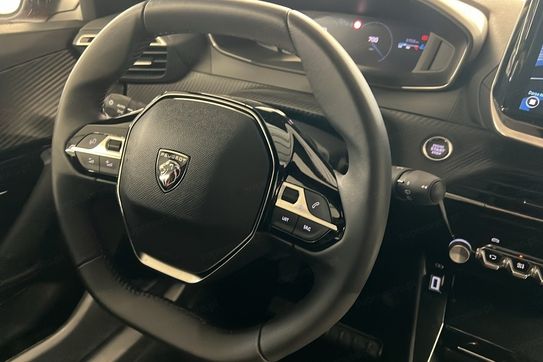Peugeot 2008 ALLURE 1.2 PureTech