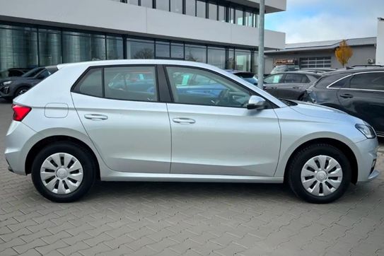 Skoda Fabia Essence 1.0 MPI