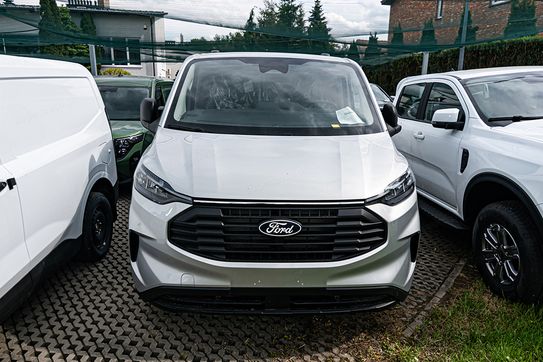 Ford Transit Custom 320 L2H1 Trend A8