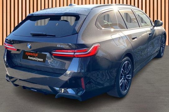 BMW Seria 5 520d xDrive mHEV M Sport aut
