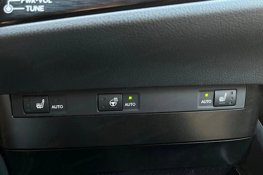 Lexus ES 300h F Sport Design