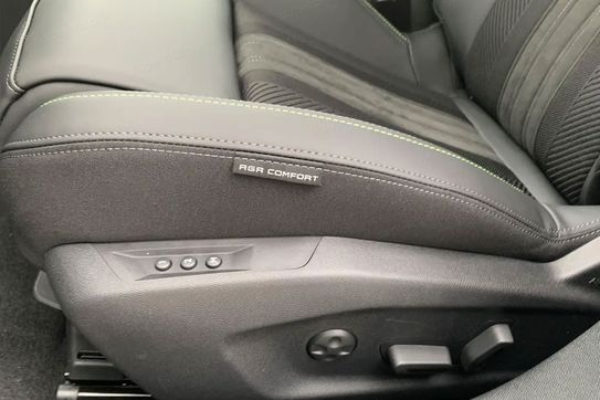 Peugeot 308 GT S&S e-DCS6 1.2 mHEV