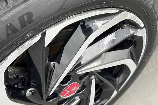 DS DS 7 Performance Line+ 1.6 E-Tense PHEV EAT