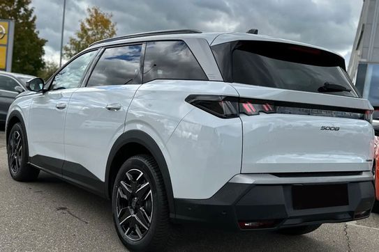 Peugeot 5008 Allure e-DCS6 1.2 mHEV