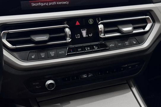 BMW Seria 3 318i Advantage aut