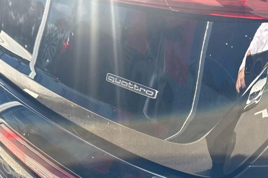 Audi Q7 TDI quattro S Line