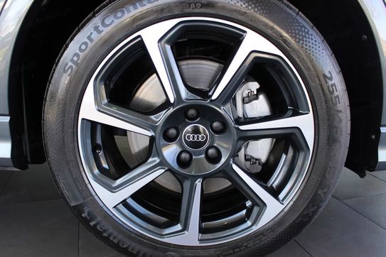 Audi Q3 35 TFSI S-Line