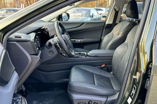 Lexus NX 450h+ Omotenashi AWD