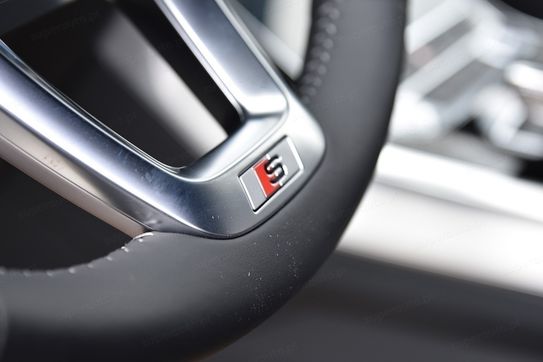 Audi Q7 55 TFSI e quattro