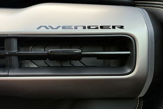 Jeep Avenger Anniversary 1.2 MHEV AT6