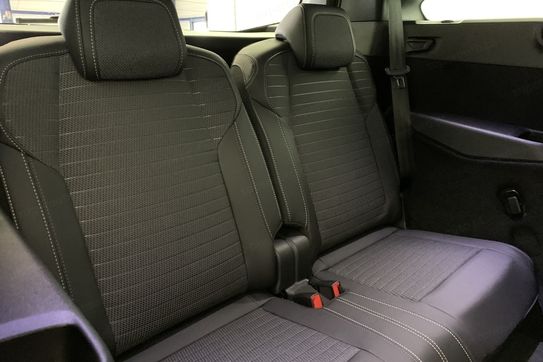 Peugeot 5008 GT 1.2 mHEV e-DCS6