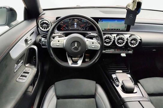 Mercedes CLA 220 4MATIC AMG Line