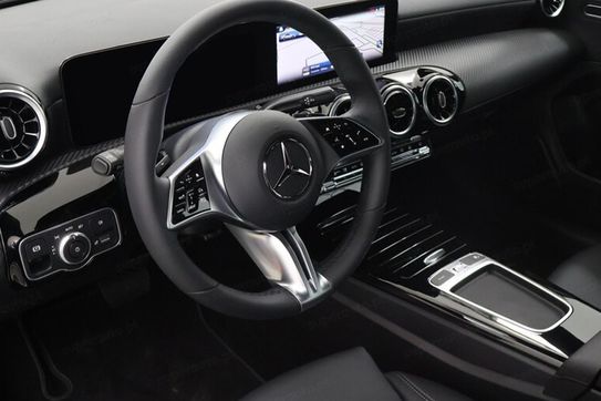 Mercedes CLA 200