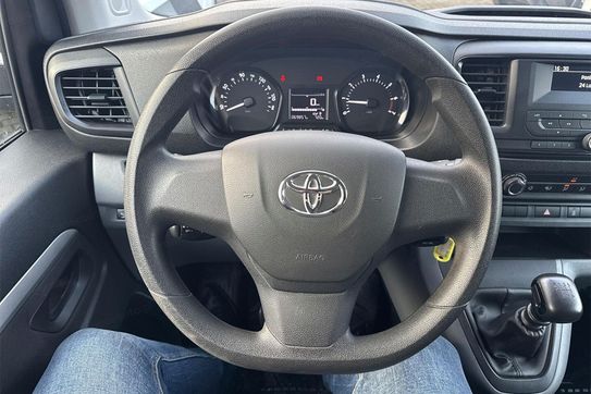 Toyota ProAce L1H1 Zabudowa Brygadowa