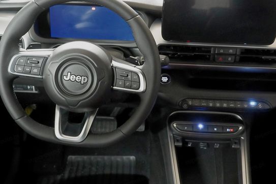 Jeep Avenger Overland 4xe 1.2 T3