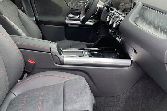 Mercedes GLA 200 AMG Line