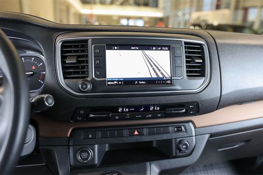 Toyota Proace Verso Long L2H1 Family AT