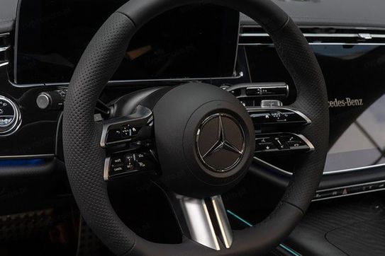 Mercedes Klasa E 220 d 4-Matic AMG