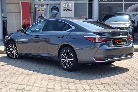 Lexus ES 300h Business Edition