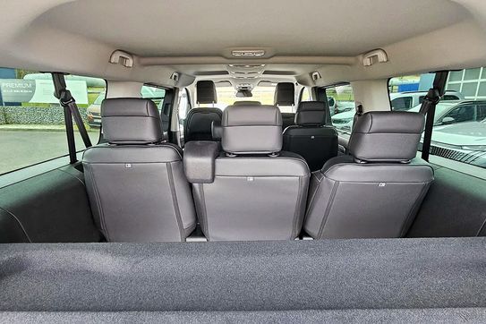 Peugeot Traveller Long L2H1 Business VIP EAT8